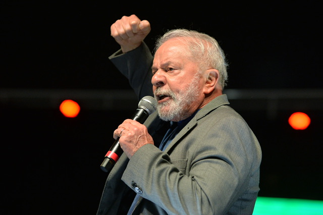 Cenário Político: Lula consolida relações institucionais