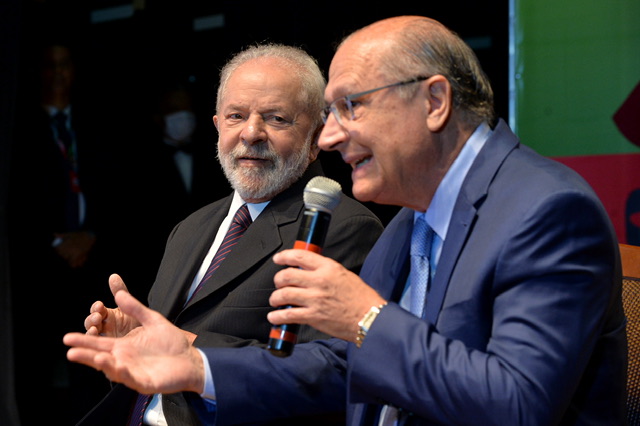 TSE marca data da diplomação de Lula e Alckmin