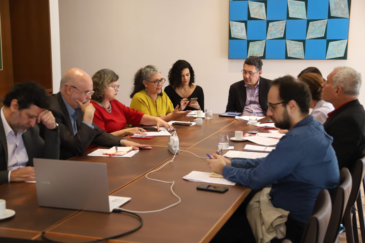 Teresa avalia trabalho na equipe de transição