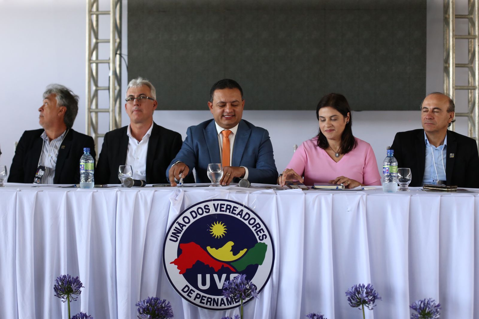 Priscila Krause representa Raquel Lyra no Congresso da UVP