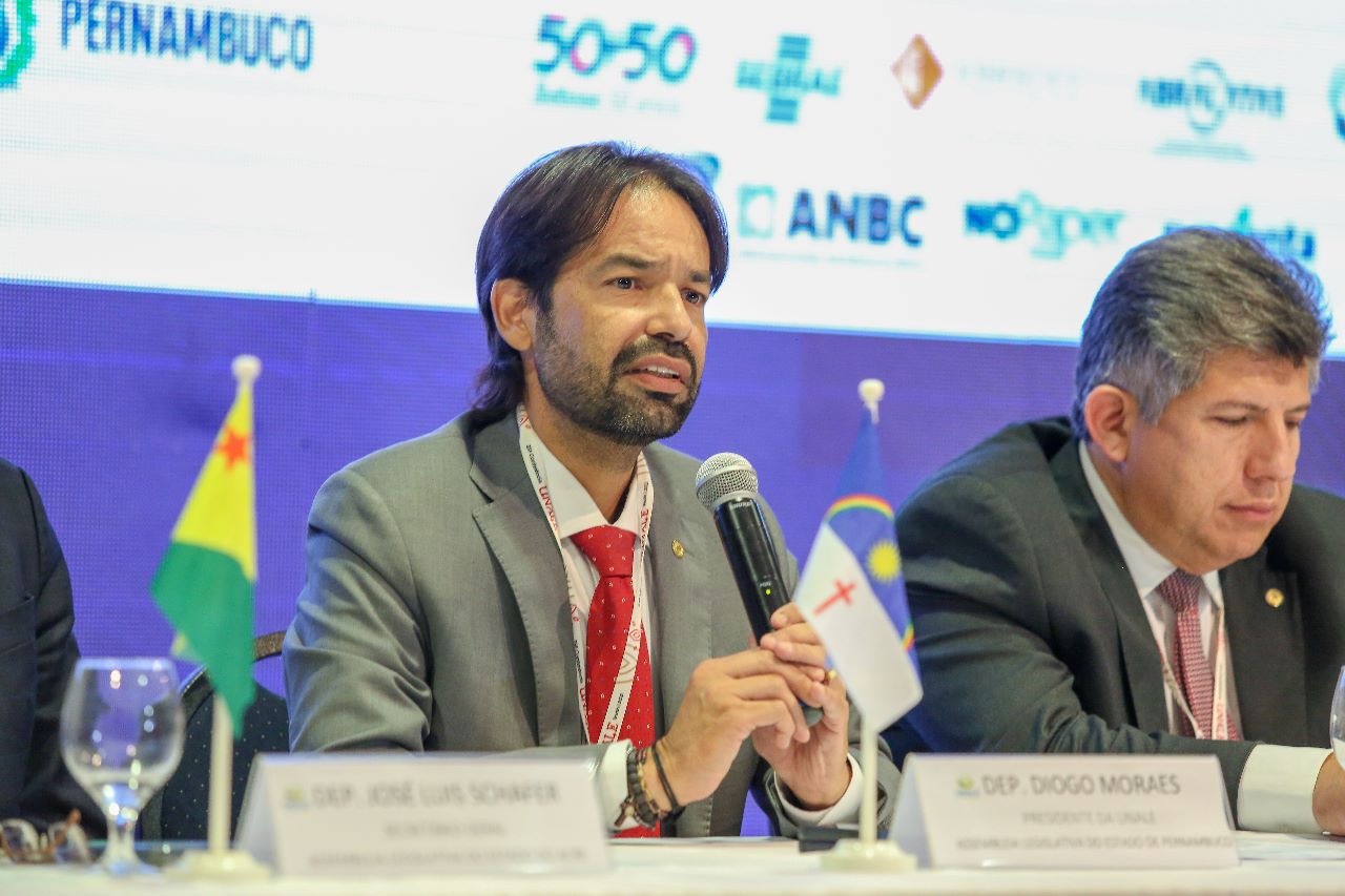 Deputado Diogo Moraes é eleito presidente da Unale 