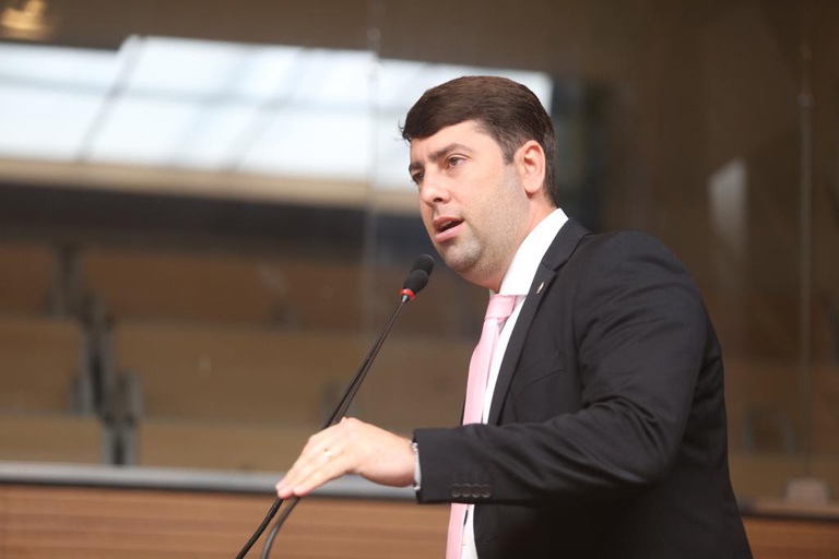 Câmara do Recife aprova projetos que diminuem impostos