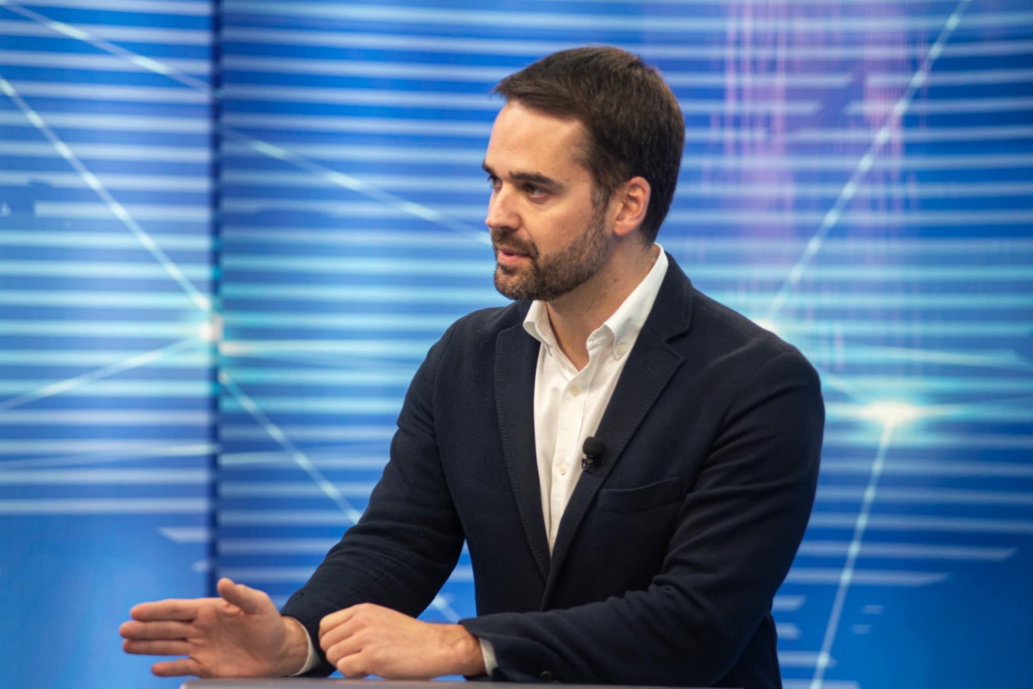 Cenário Político: Eduardo Leite é incentivado a disputar o PSDB