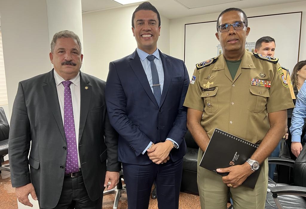 Prefeito de Caruaru avança com projeto do Colégio Militar