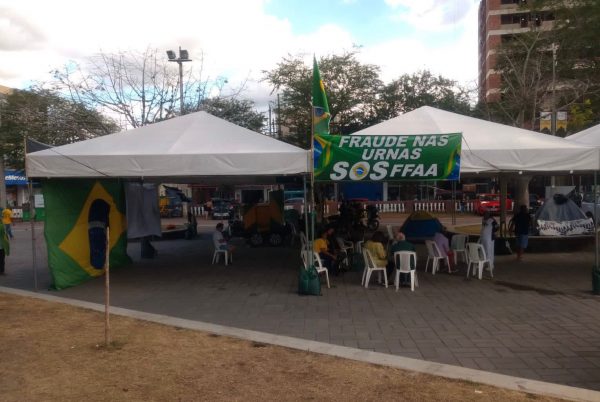 Acampamento de bolsonaristas em Caruaru será alvo de procedimento do MPF