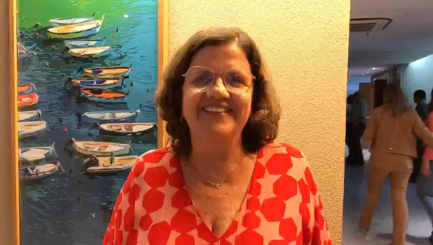 Teresa pondera oposição do PT ao governo Raquel Lyra