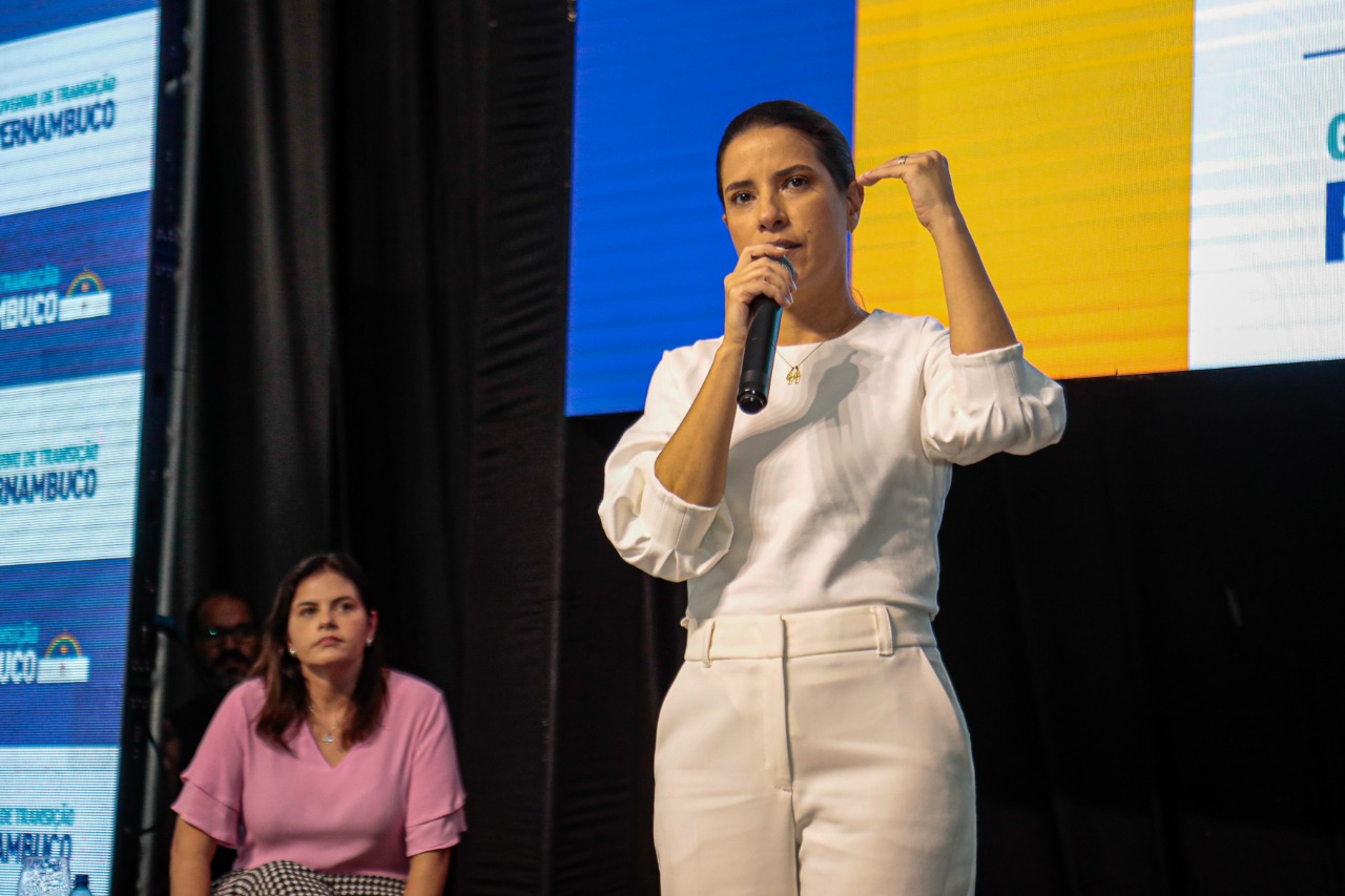 Raquel Lyra anuncia secretariado após a diplomação