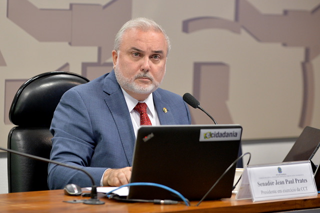 Lula indica senador potiguar para presidir a Petrobras 