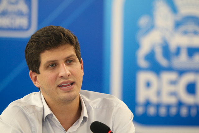 Cenário Político: João Campos vai precisar dialogar com Raquel