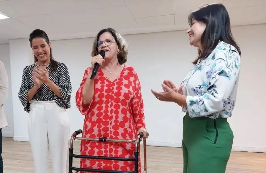 Raquel, Priscila e Teresa serão diplomadas nesta segunda (19)