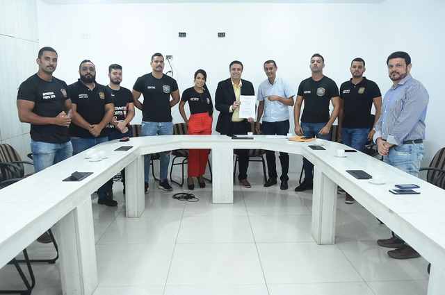 Comissão de aprovados no concurso da PMPE busca apoio da Câmara de Caruaru