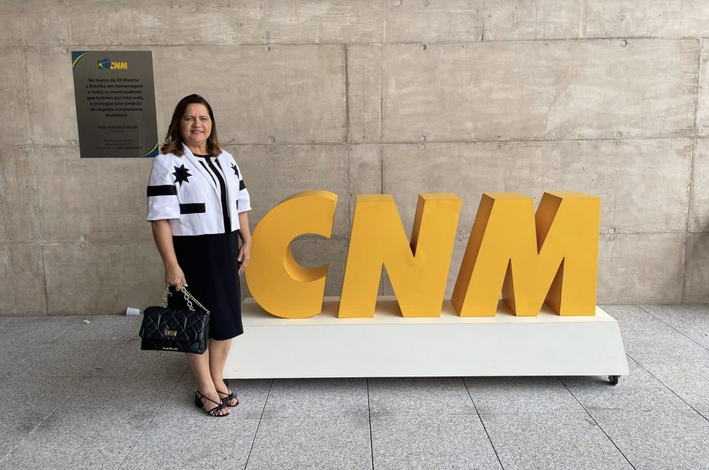 Célia Sales participa de mobilização municipalista em Brasília