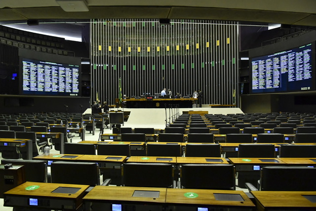 Três partidos foram contrários à PEC da Transição 