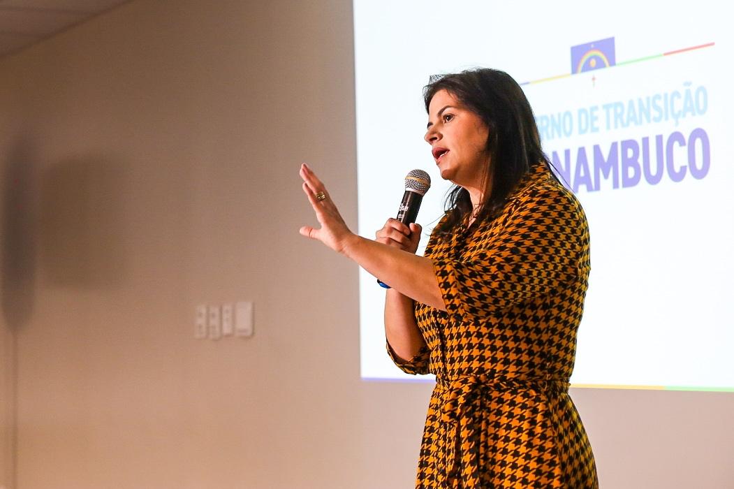 Cenário Político: transição vira disputa de narrativas em PE