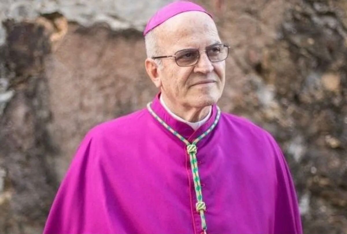 Dom Fernando Saburido recebe homenagem da Alepe