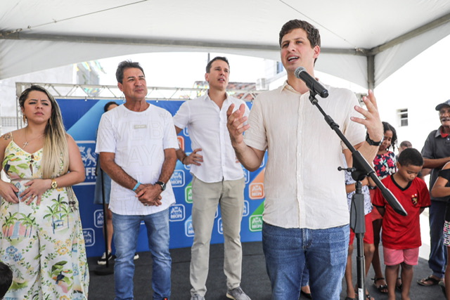 Prefeitura do Recife entrega obra de pavimentação e drenagem no Bongi 