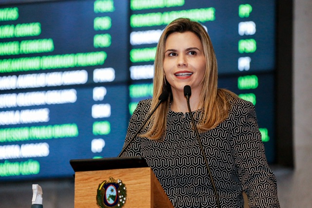 Cenário Político: Clarissa será voz destoante no PP-PE