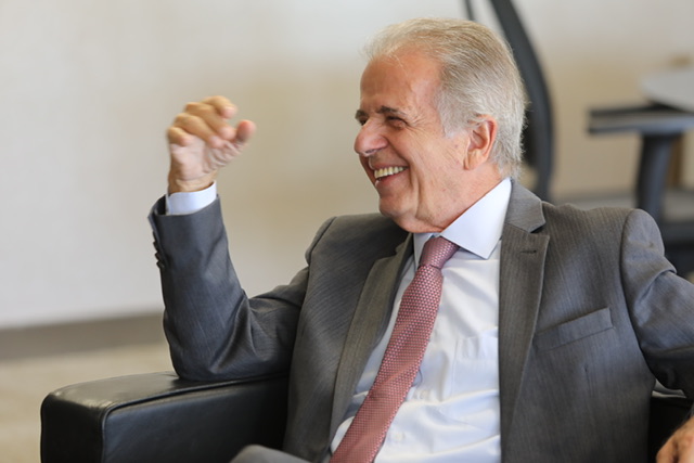 Cenário Político: Múcio engrandece futuro governo Lula