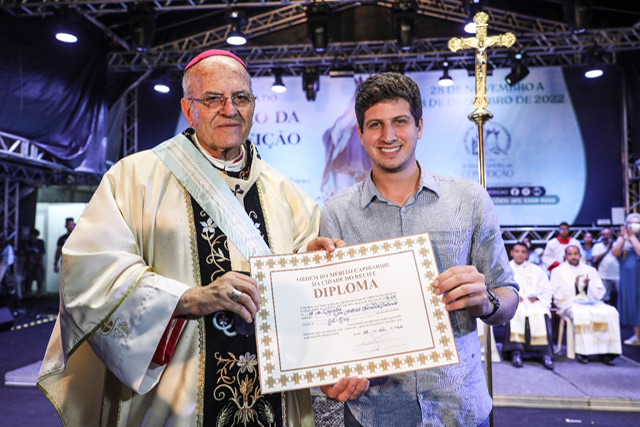 Dom Fernando Saburido recebe homenagem no Recife 