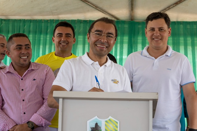 Edilson Tavares autoriza construção de nova creche em Toritama