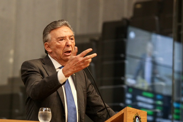 Zé Queiroz culpa Ciro Gomes por fracasso eleitoral do PDT