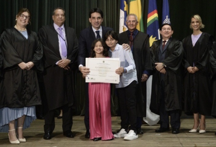 “Vamos continuar trabalhando muito por Pernambuco”, diz Silvio Costa Filho