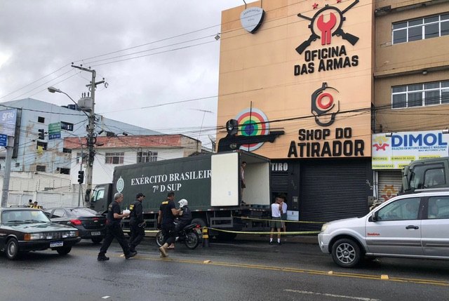 Em Caruaru, PF realiza nova fase de operação em clube de tiro