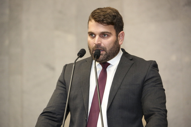 Gustavo Gouveia cresce na disputa pela 1ª Secretaria da Alepe