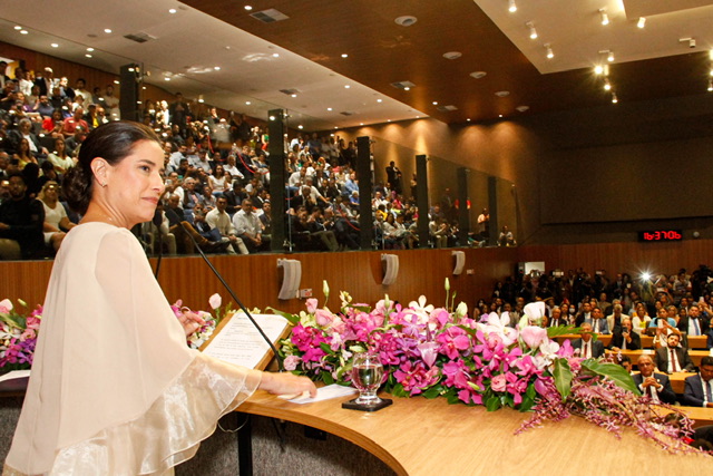 Cenário Político: Alepe deve dar voto de confiança a Raquel