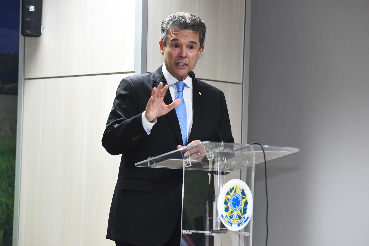 André de Paula é empossado como ministro da Pesca e Aquicultura