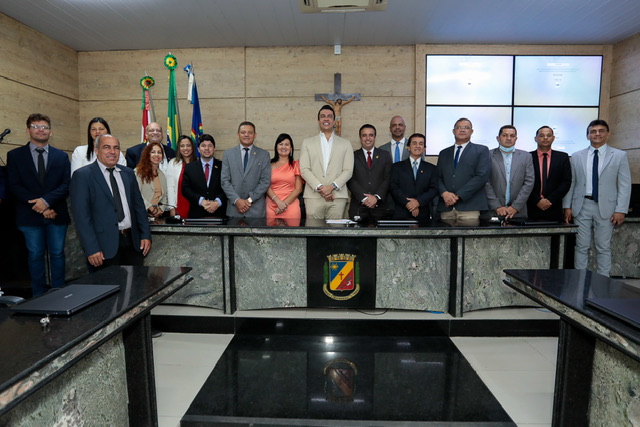 Comissão Executiva toma posse na Câmara de Caruaru