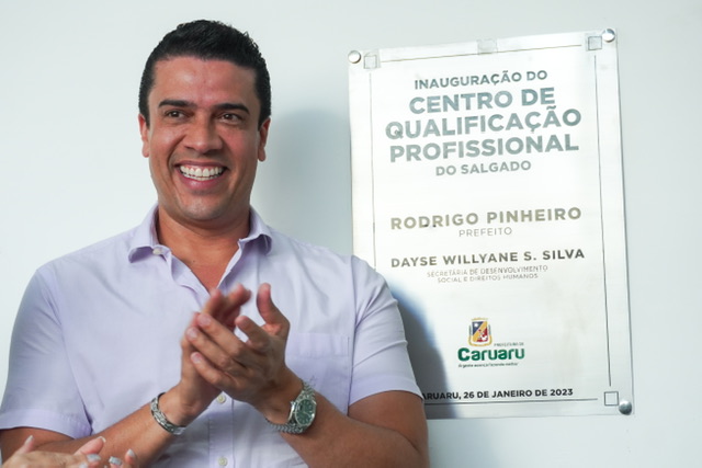 Centro de Qualificação Profissional é inaugurado no Salgado