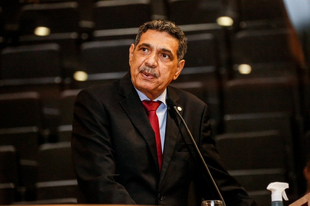 Após reunião com Raquel, João Paulo recua sobre derrubada do decreto