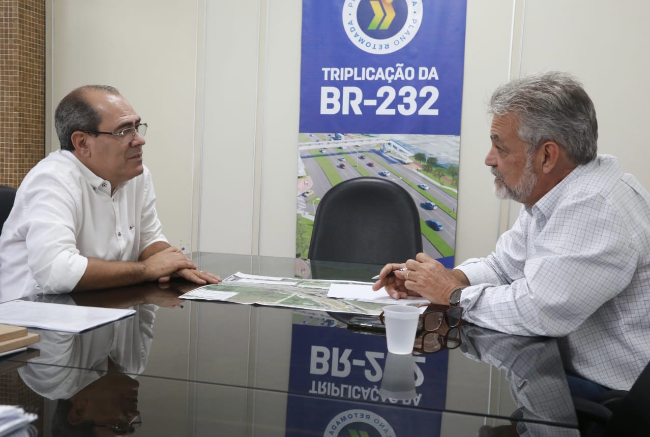 Mano Medeiros trata sobre mobilidade do Jaboatão com Evandro Avelar
