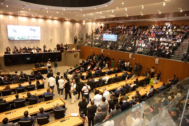 Alepe inaugura nova sede da Escola do Legislativo