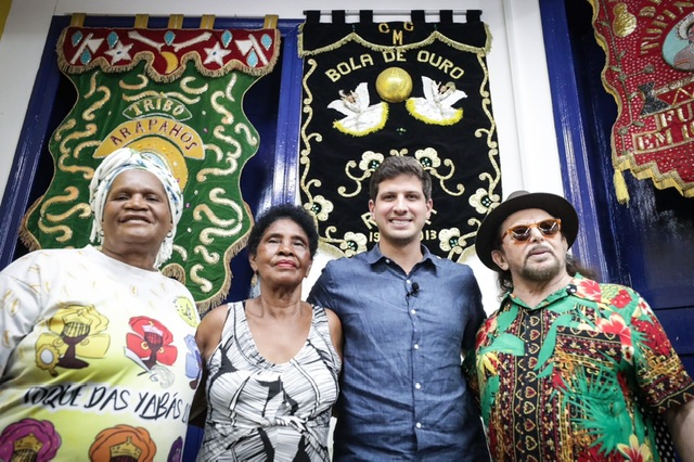 João Campos apresenta homenageados do Carnaval 2023 