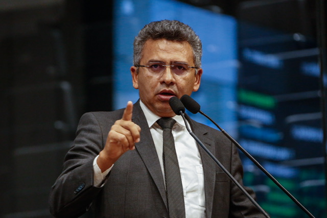 Doriel busca votos do Solidariedade e PSB para a 1ª Secretaria da Alepe