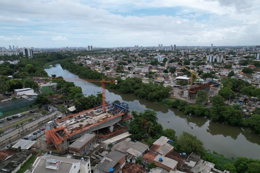 Ponte Engenheiro Jaime Gusmão tem nova fase da obra iniciada 