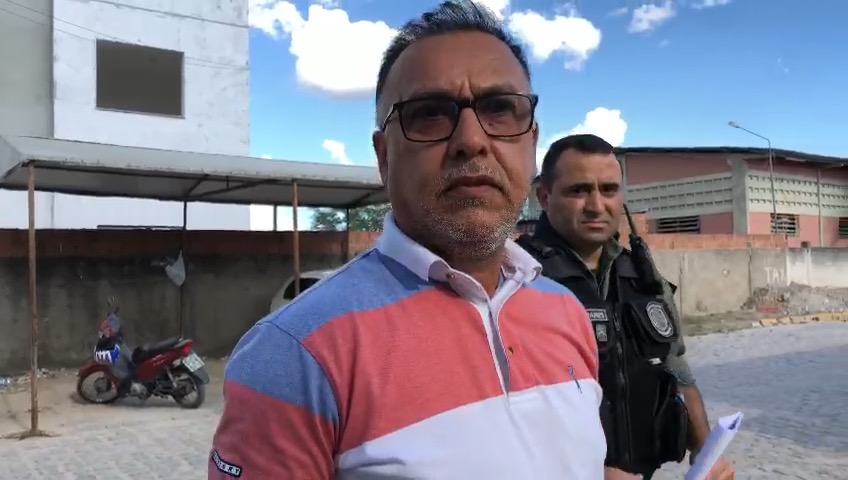 Neguinho Teixeira chega ao Presídio Juiz Plácido de Souza