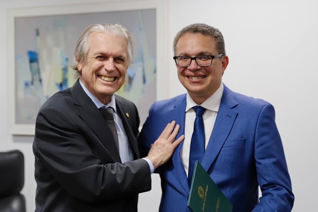 Fábio Barros assume vaga de deputado federal