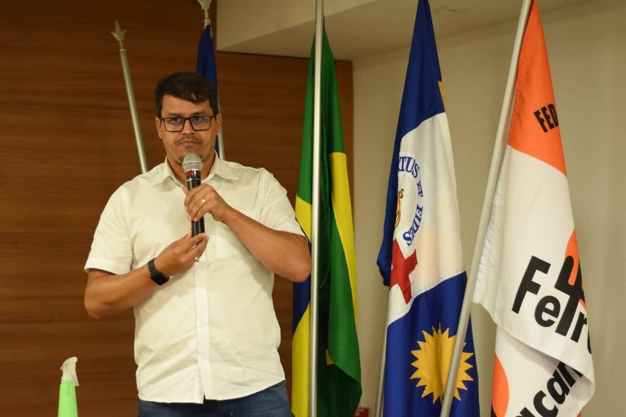 Em Arcoverde, Delegado Israel entrega carta de renúncia
