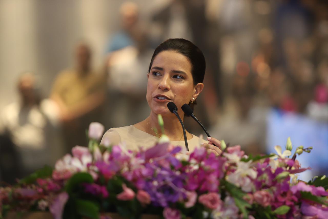 Raquel cita Paulo Câmara em discurso de posse