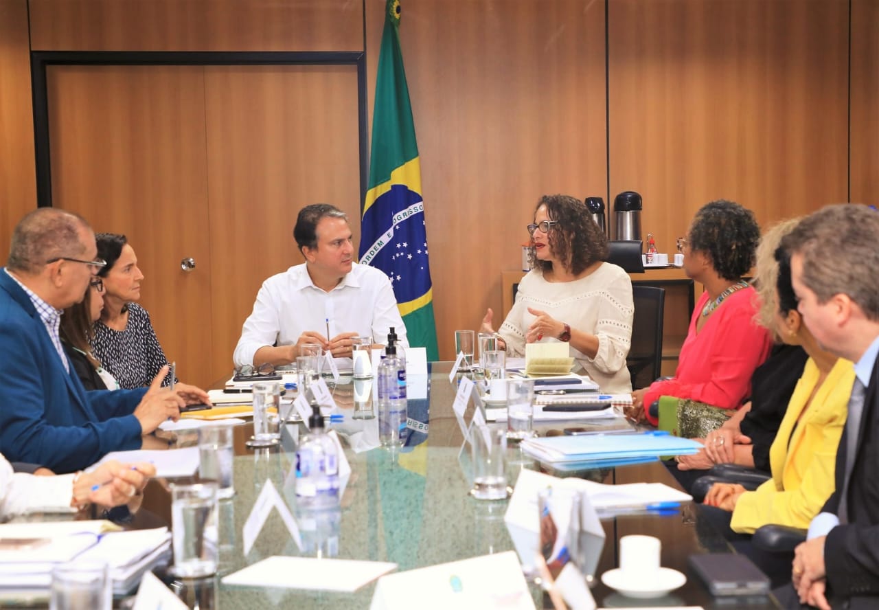 Ministra Luciana Santos fortalece diálogo com MEC 