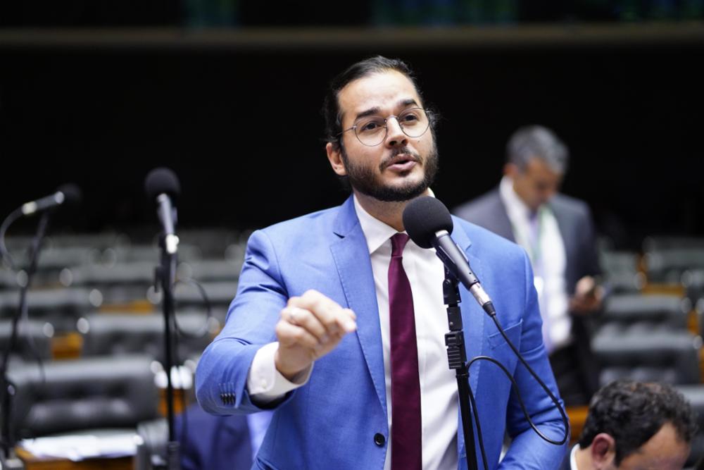 Túlio pede convocação do Congresso em caráter de emergência