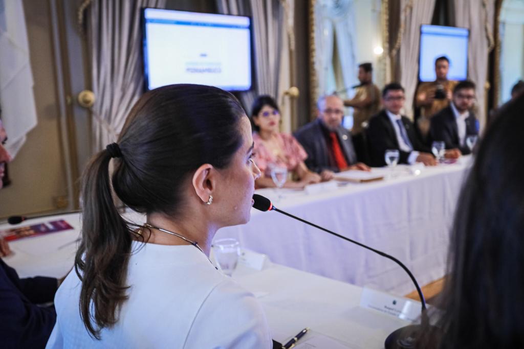 Raquel reúne secretariado e reforça combate à fome 