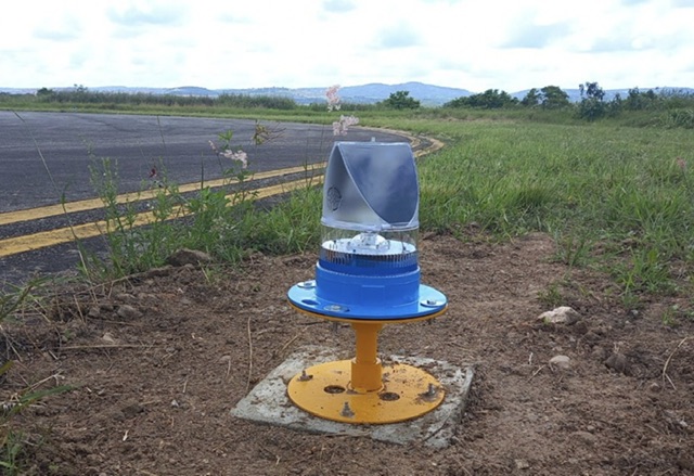 Implantação do balizamento noturno no aeroporto de Caruaru é concluído
