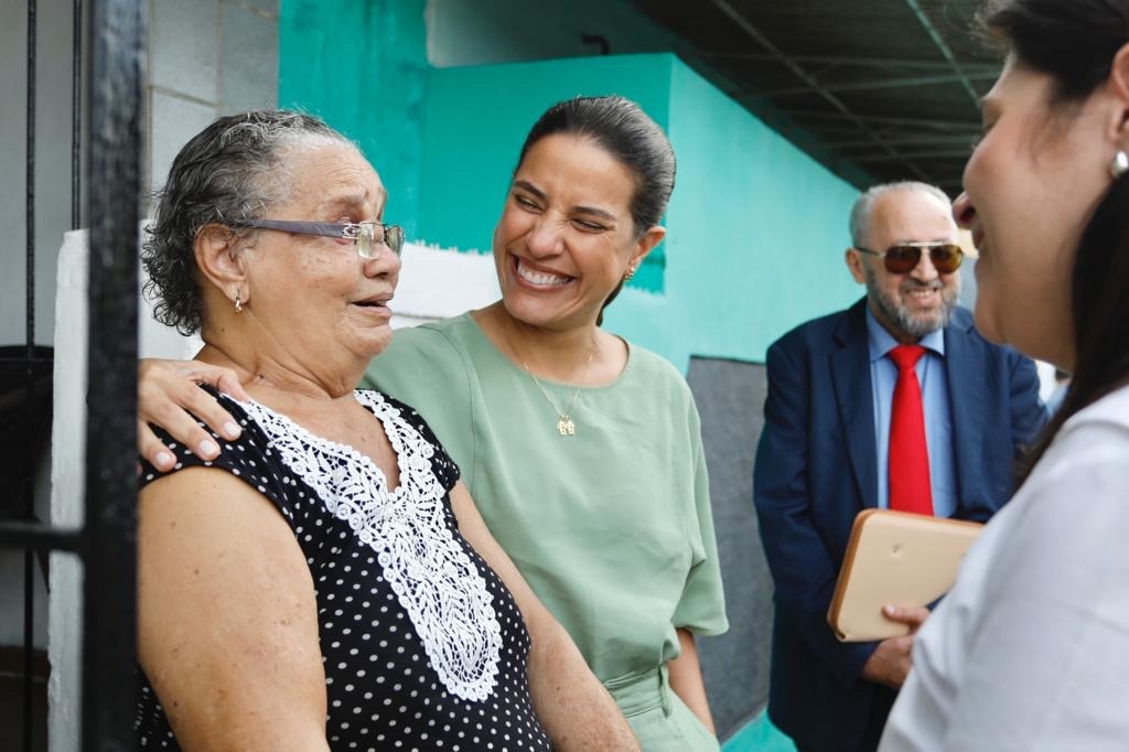 Raquel anuncia regularidade no abastecimento de água em comunidade do Recife 