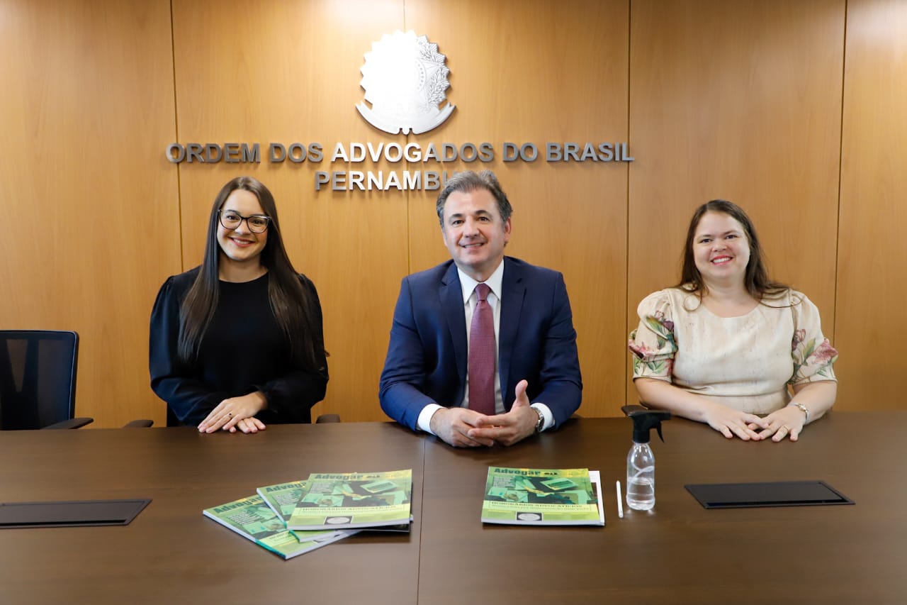 Fernando Ribeiro Lins conhece programa de extensão da UFPE