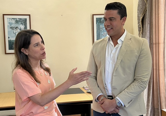 O encontro de Rodrigo Pinheiro com Raquel Lyra