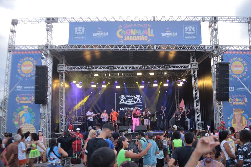 Folia de Carnaval segue nos polos e ruas do Jaboatão